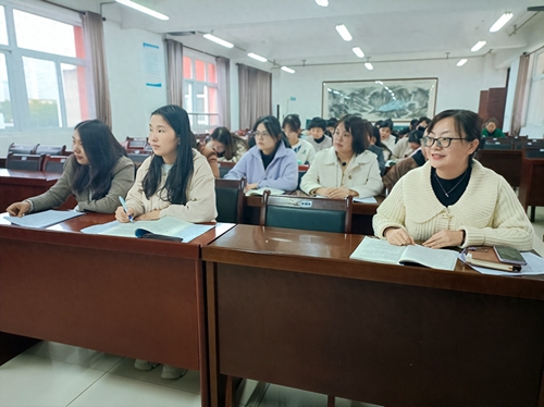 渭南高新区教育文体局组织各校开展语文组教研活动